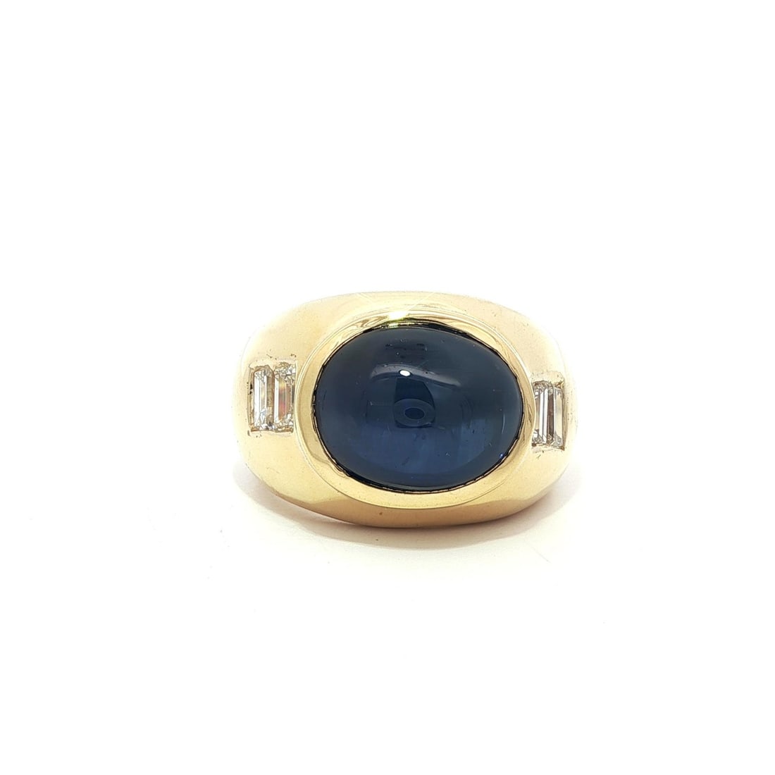 18k Yellow Gold GIA 9.8ctw Blue Cabochon Sapphire and Diamond Ring: 18k Yellow Gold GIA 9.8ctw Blue Cabochon Sapphire and Diamond Ring This exquisite ring features a stunning 9.20 ct natural oval cabochon sapphire, renowned for its royal blue color and Ceylon origin. 