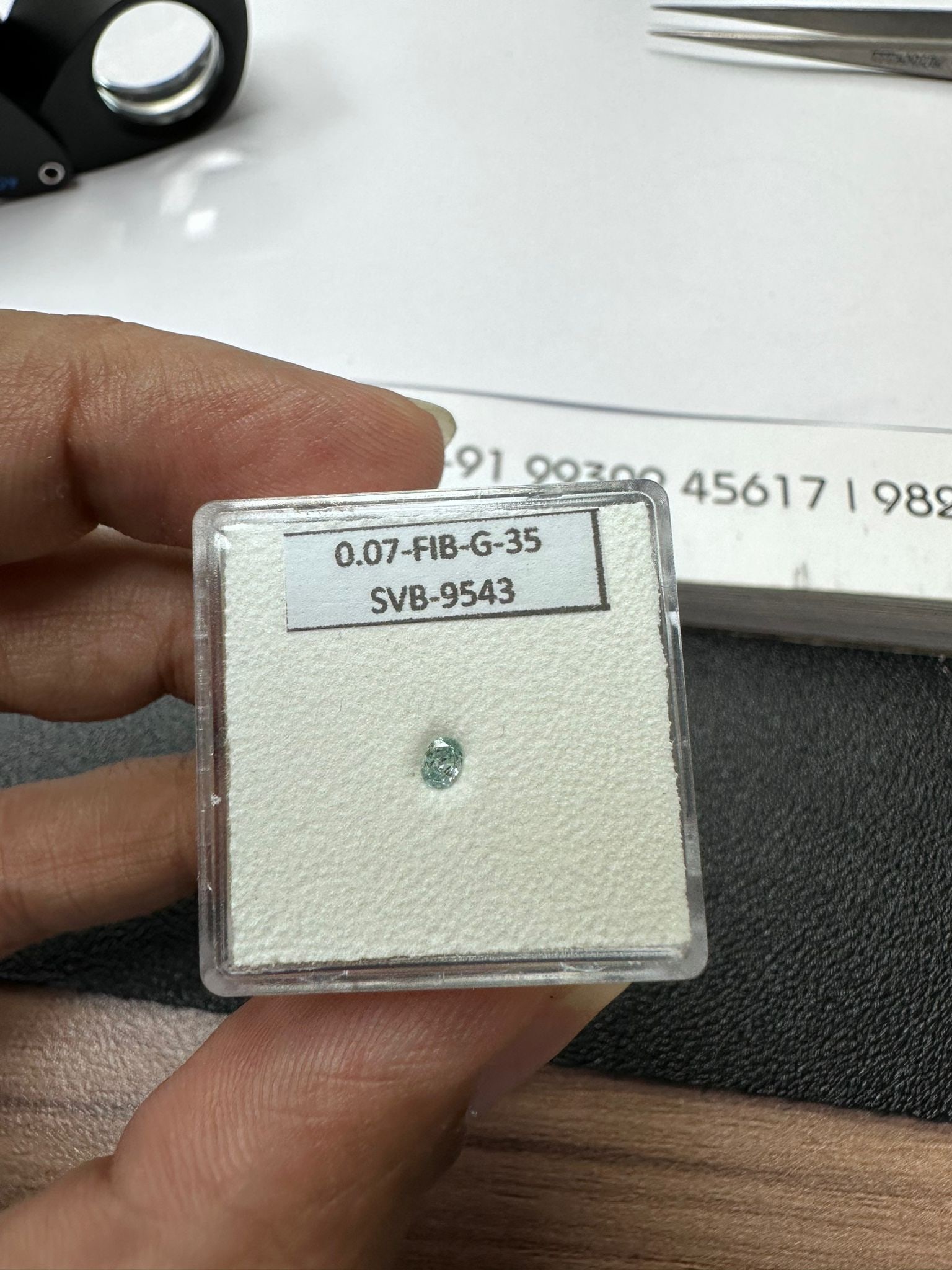 Loose Diamond - OVAL 0.07ct Fancy Intense Blue Green: Loose Diamond - OVAL 0.07ct Fancy Intense Blue Green Source: Natural Shape: OVAL Carats: 0.07 Color: Fancy Intense Blue Green Certification: GIA Video: