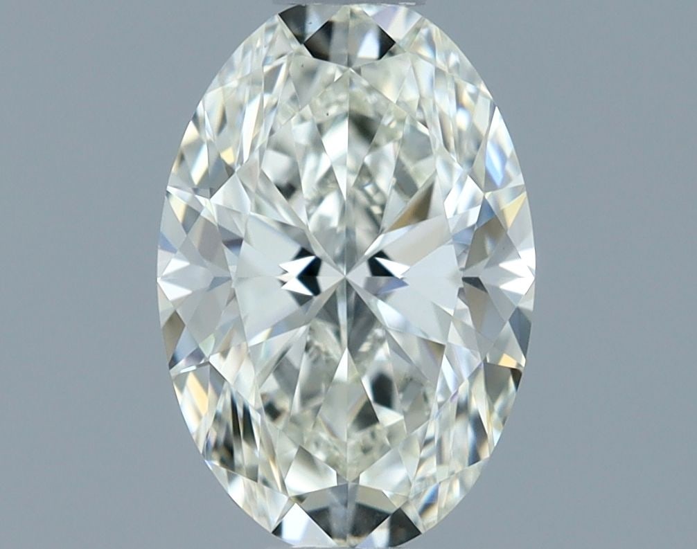 Loose Diamond - OVAL 0.83ct I VS1: Loose Diamond - OVAL 0.83ct I VS1 Source: Natural Shape: OVAL Carats: 0.83 Color: I Clarity: VS1 Certification: IGI Video: Video Link The Diamond Depot Guarantee: All items in this auction are