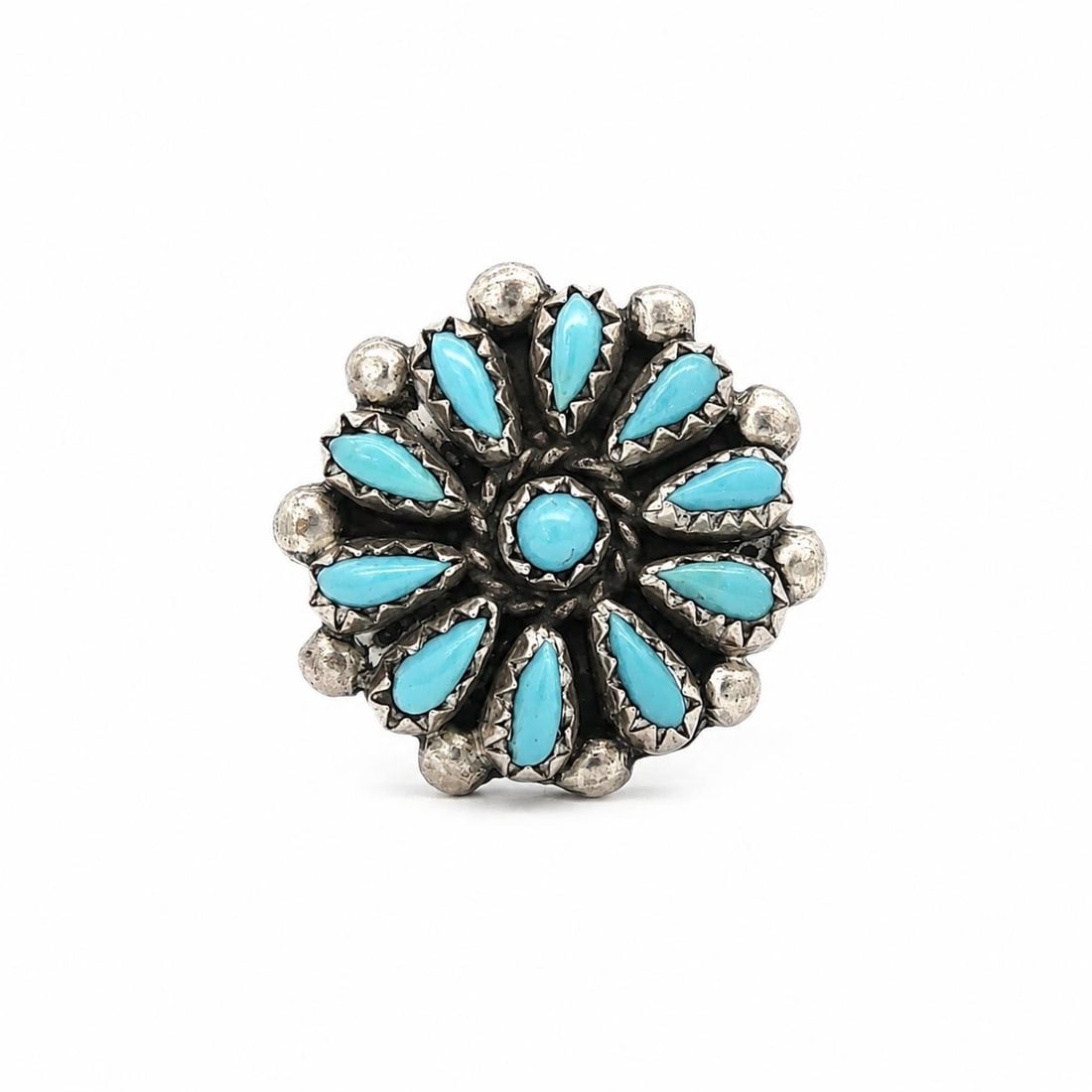 Navajo Sterling Silver Cluster Ring with 11 Turquoise Cabochons Size 6: Navajo Sterling Silver Cluster Ring with 11 Turquoise Cabochons Size 6 Vintage Navajo handmade cocktail ring featuring a round flower platter design set with natural blue turquoise cabochons in solid 