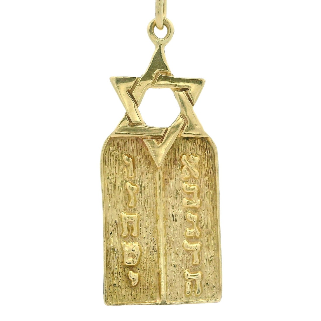 Vintage 14k Yellow Gold Star of David Ten Commandments Pendant Necklace: Vintage 14k Yellow Gold Star of David Ten Commandments Pendant Necklace This vintage 14k yellow gold Star of David pendant features the Ten Commandments, showcasing a unique blend of spirituality and 