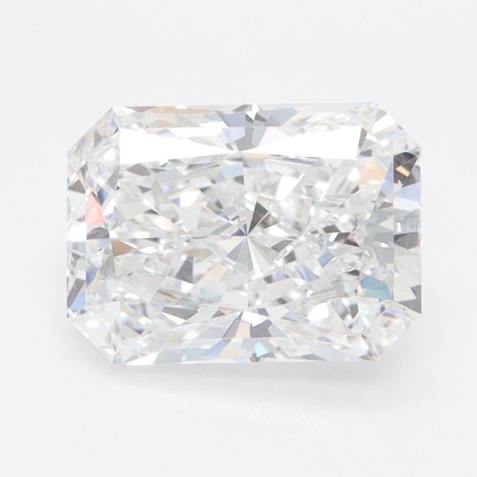 Loose Diamond - RADIANT 3.07ct D VVS1: Loose Diamond - RADIANT 3.07ct D VVS1 Source: This is a real non-mined Diamond that has been grown in a lab Shape: RADIANT Carats: 3.07 Color: D Clarity: VVS1 Certification: GIA Video: