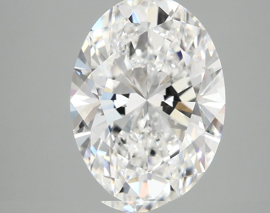 Loose Diamond - OVAL 4.09ct E VVS2: Loose Diamond - OVAL 4.09ct E VVS2 Source: This is a real non-mined Diamond that has been grown in a lab Shape: OVAL Carats: 4.09 Color: E Clarity: VVS2 Certification: IGI Video:
