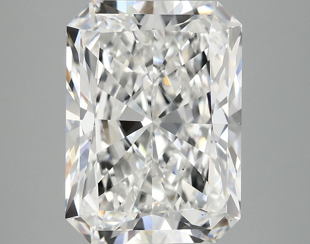 Loose Diamond - RADIANT 5.0ct E VS1: Loose Diamond - RADIANT 5.0ct E VS1 Source: This is a real non-mined Diamond that has been grown in a lab Shape: RADIANT Carats: 5.0 Color: E Clarity: VS1 Certification: IGI Video: Video Link The