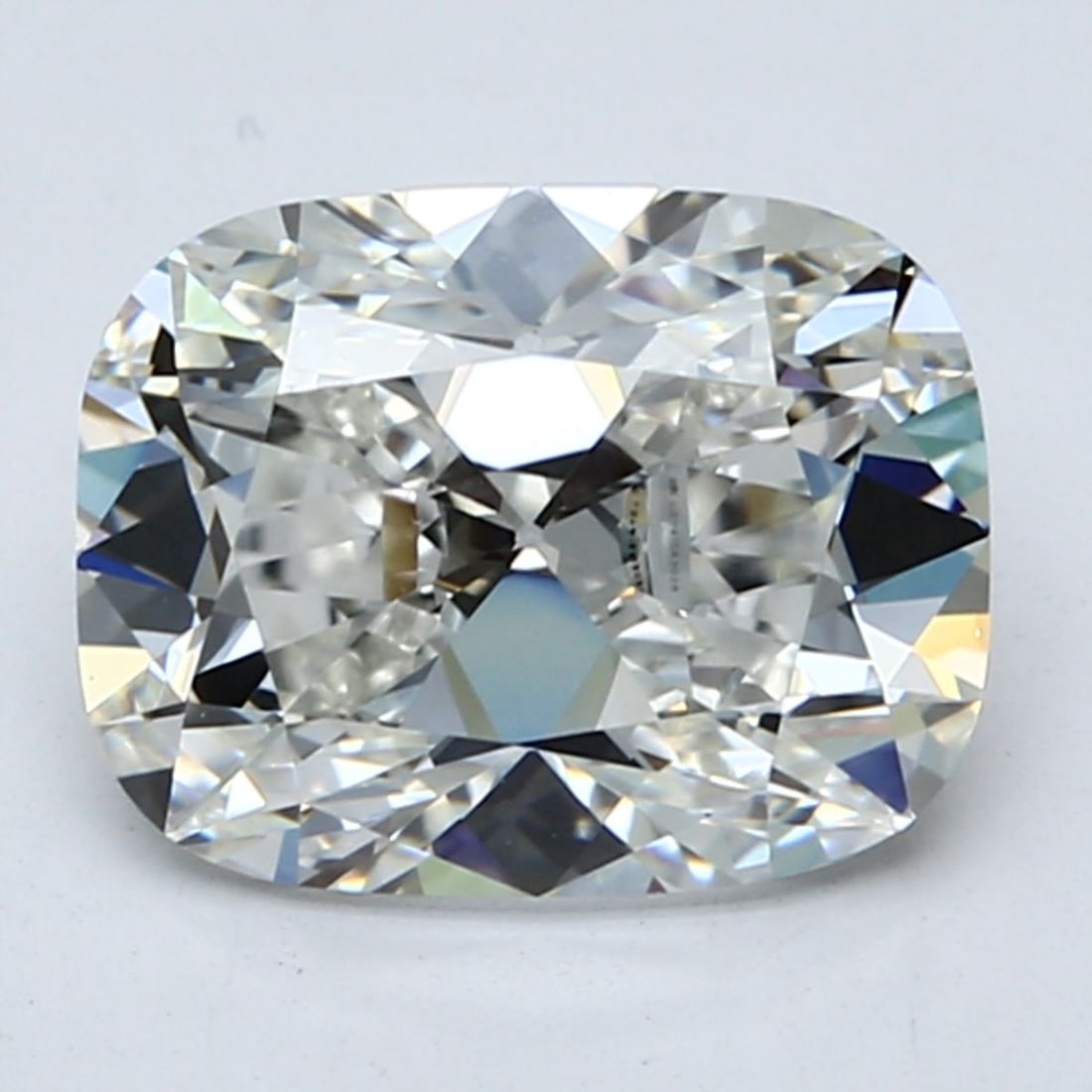 Loose Diamond - CUSHION 2.52ct E VS2: Loose Diamond - CUSHION 2.52ct E VS2 Source: This is a real non-mined Diamond that has been grown in a lab Shape: CUSHION Carats: 2.52 Color: E Clarity: VS2 Certification: IGI Video: