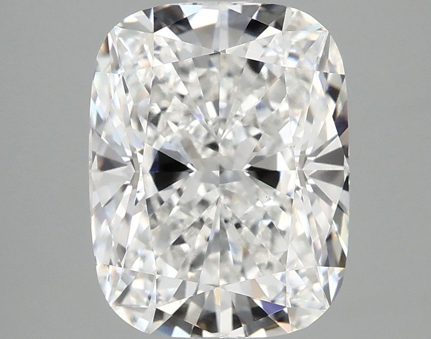 Loose Diamond - CUSHION MODIFIED 3.08ct E VVS2: Loose Diamond - CUSHION MODIFIED 3.08ct E VVS2 Source: This is a real non-mined Diamond that has been grown in a lab Shape: CUSHION MODIFIED Carats: 3.08 Color: E Clarity: VVS2 Certification: IGI