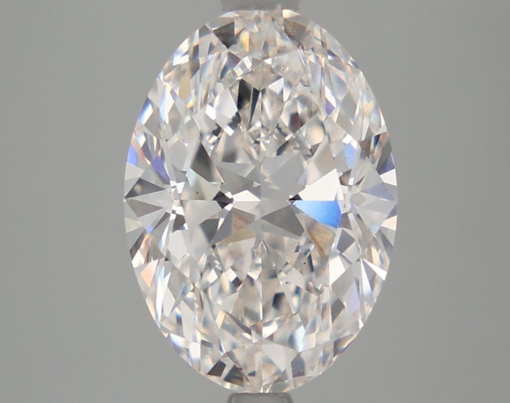 Loose Diamond - OVAL 3.01ct Fancy Vivid Green VS1: Loose Diamond - OVAL 3.01ct Fancy Vivid Green VS1 Source: This is a real non-mined Diamond that has been grown in a lab Shape: OVAL Carats: 3.01 Color: Fancy Vivid Green Certification: NONE Video: