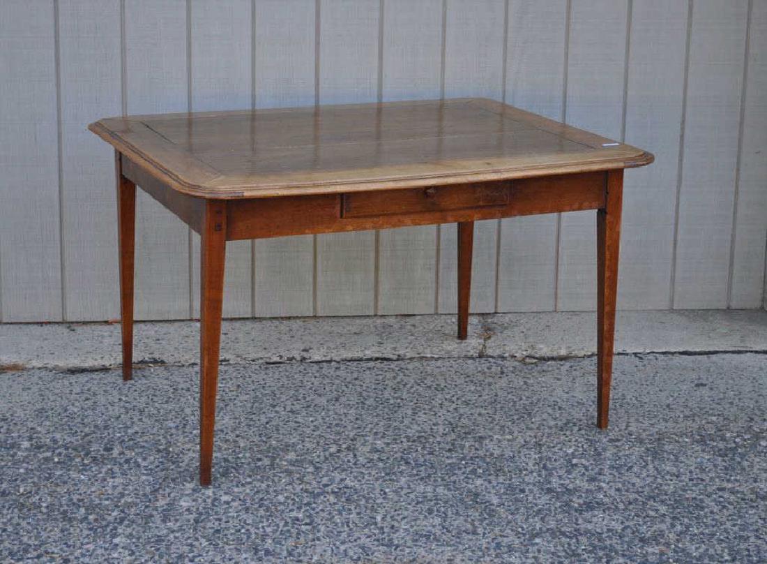 French Provincial Dining Table (1 of 10)