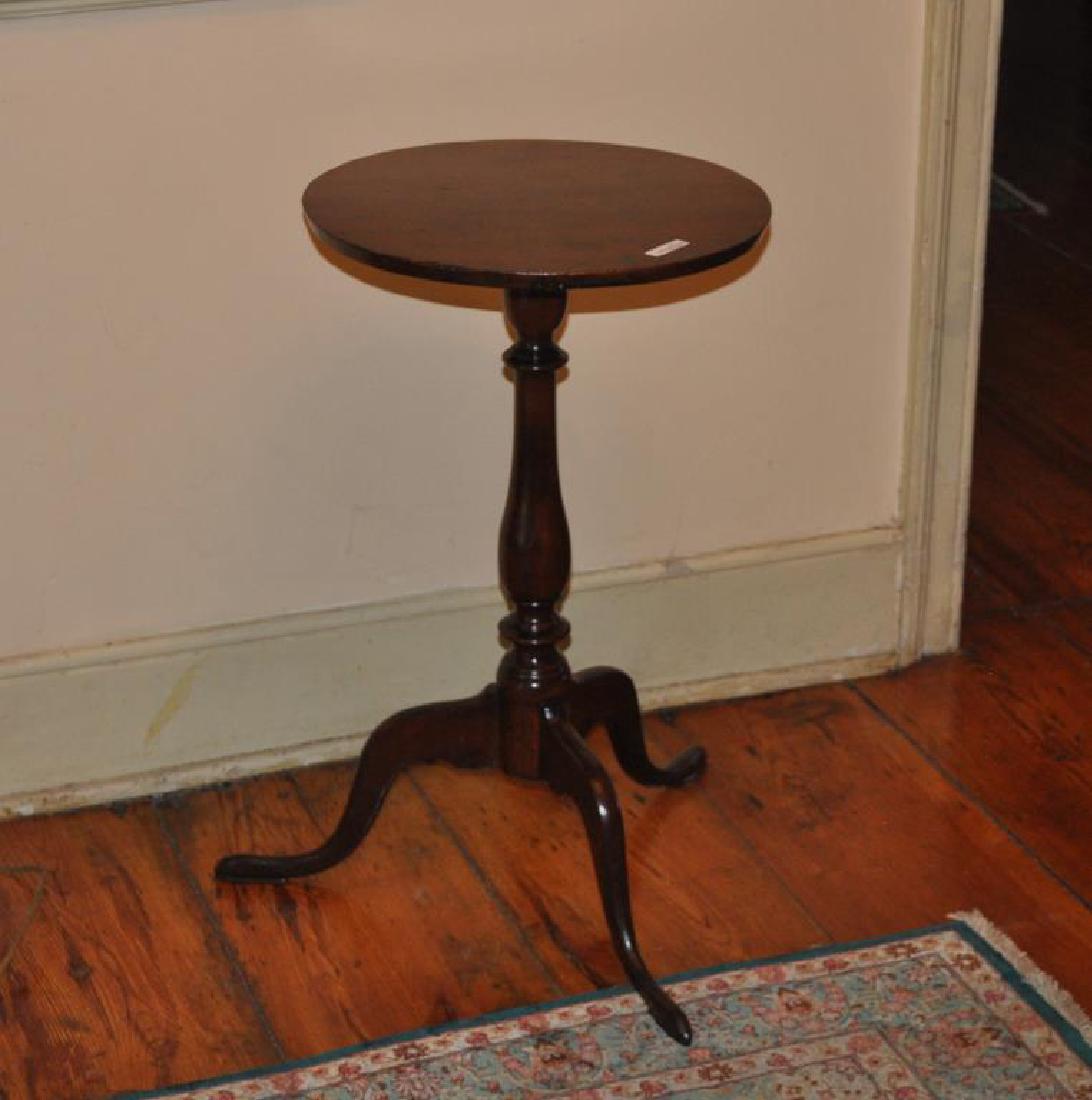 American Queen Anne Candlestand (1 of 1)