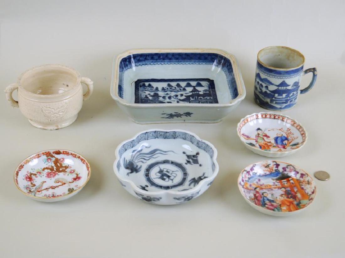 Group Seven Chinese Porcelain Items (1 of 10)
