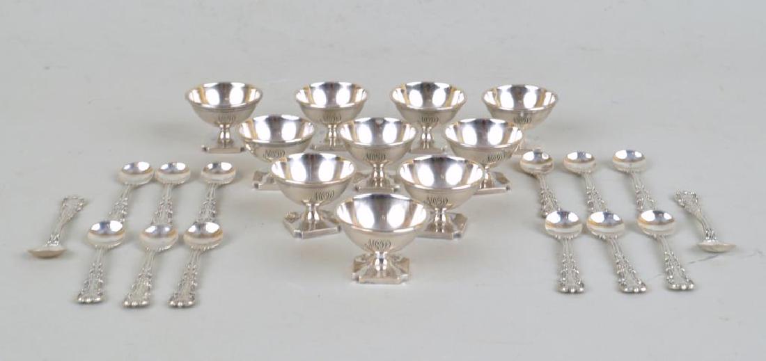 Group Ten Sterling Weighted Salts, 14 Salt Spoons (1 of 5)