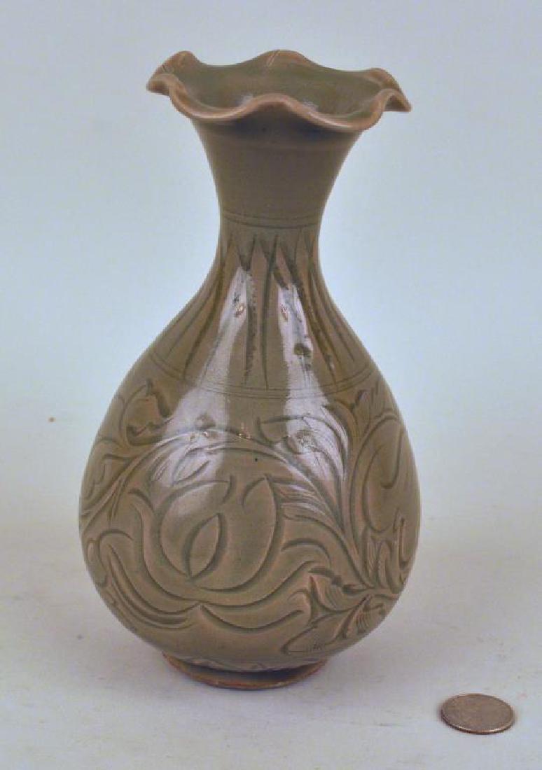 Song Yaozhou Vase (1 of 4)