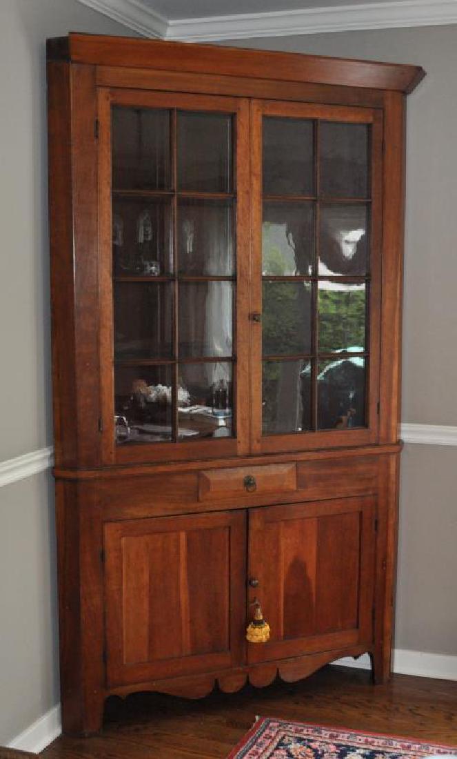 American Country Poplar Corner Cupboard (1 of 4)