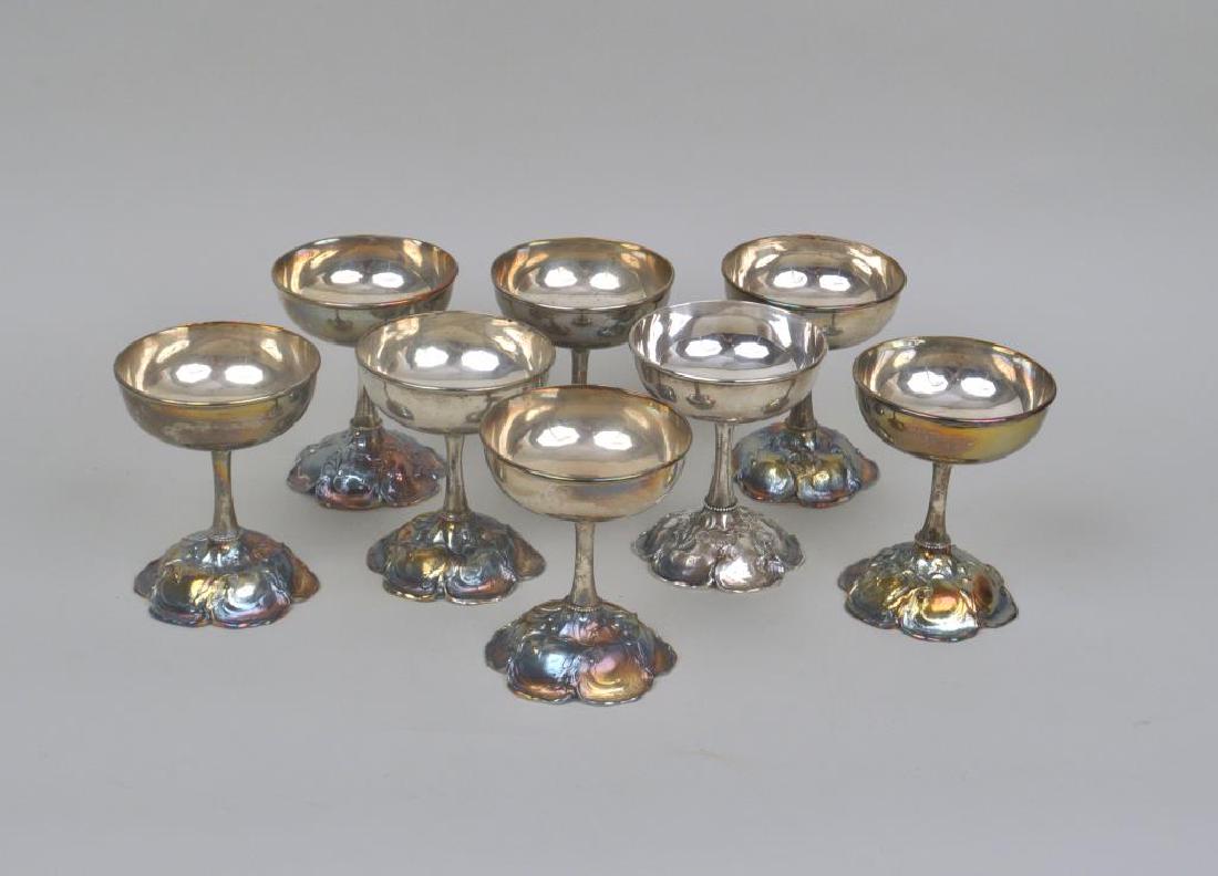 Set Eight Sterling Silver Champagnes (1 of 4)