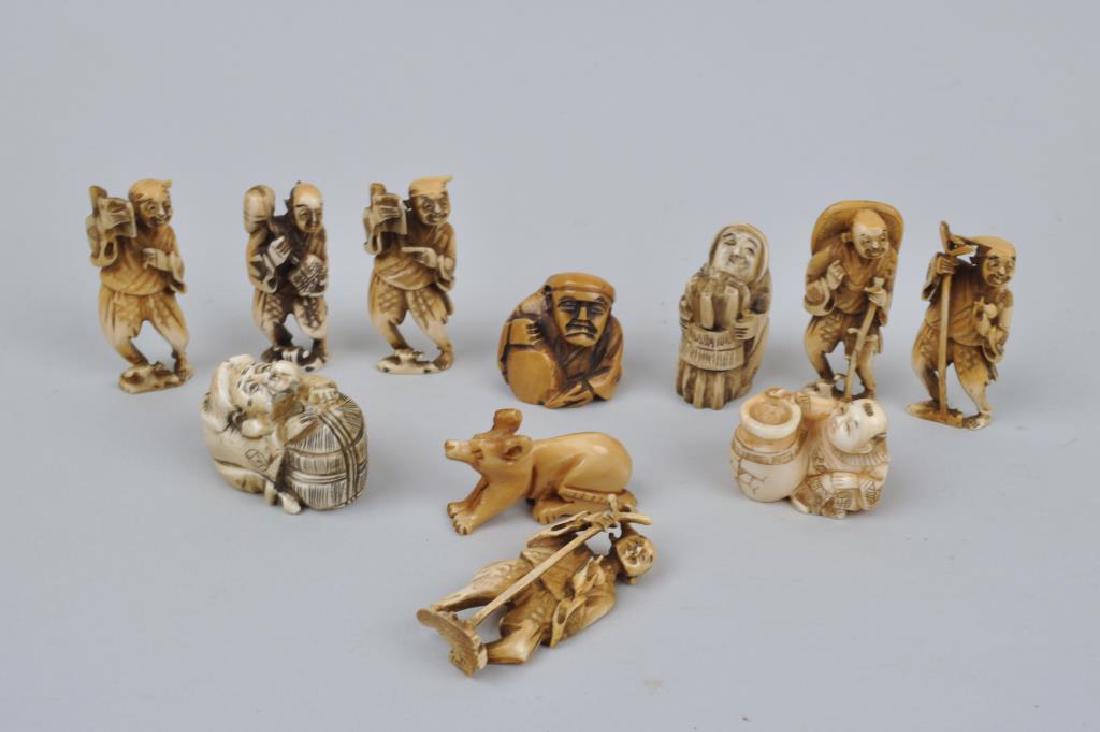 Estate Group 11 Japanese Figural Netsukes (1 of 4)