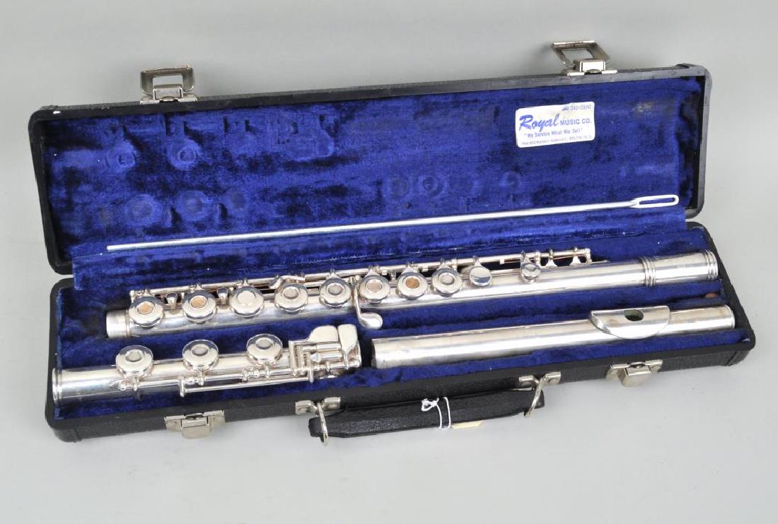 Gemeinhardt Silver Flute (1 of 3)