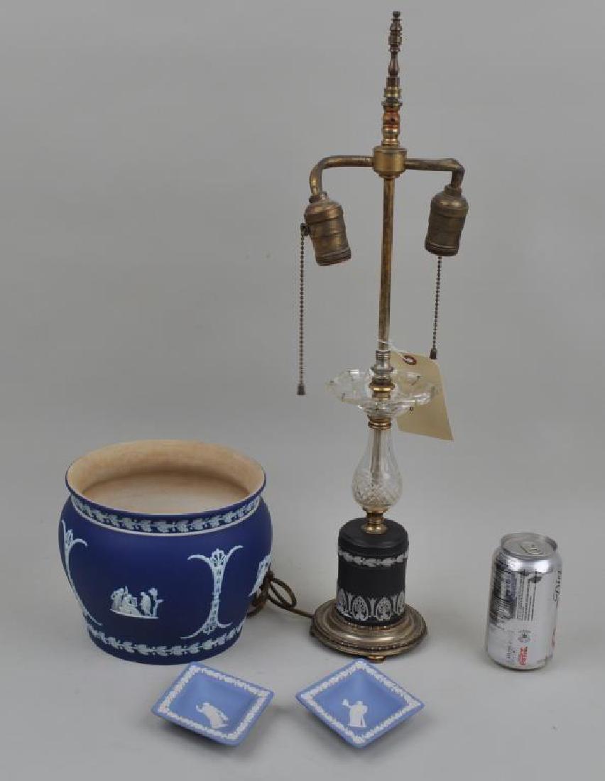 Estate Group Four Wedgwood Items (1 of 6)