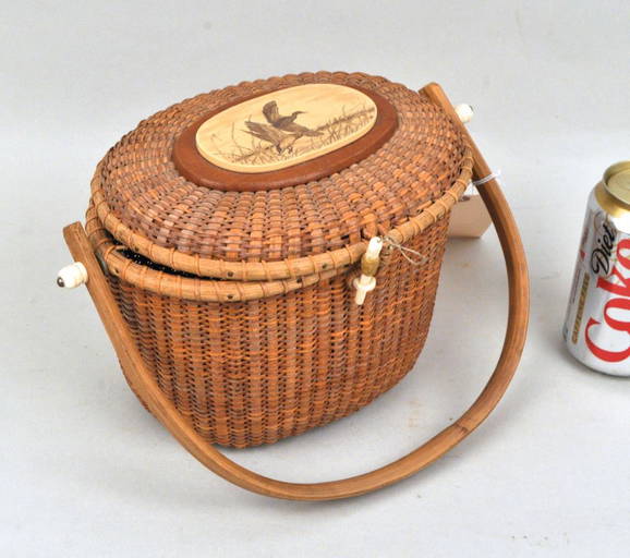 Vintage Barlow Nantucket Lightship Basket Purse Sep 20, 2020 Schwenke Auctioneers in CT