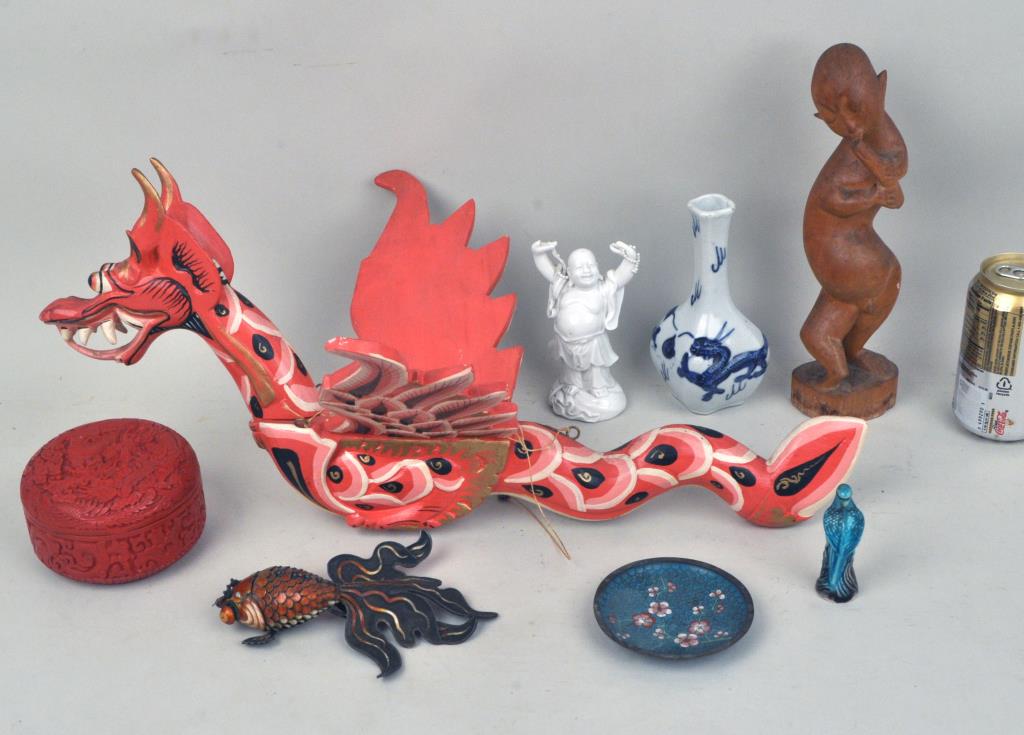 Group Eight Asian Decorative Items (1 of 2)