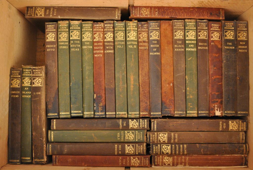 The Works of Robert Louis Stevenson, 30 Volumes (1 of 2)