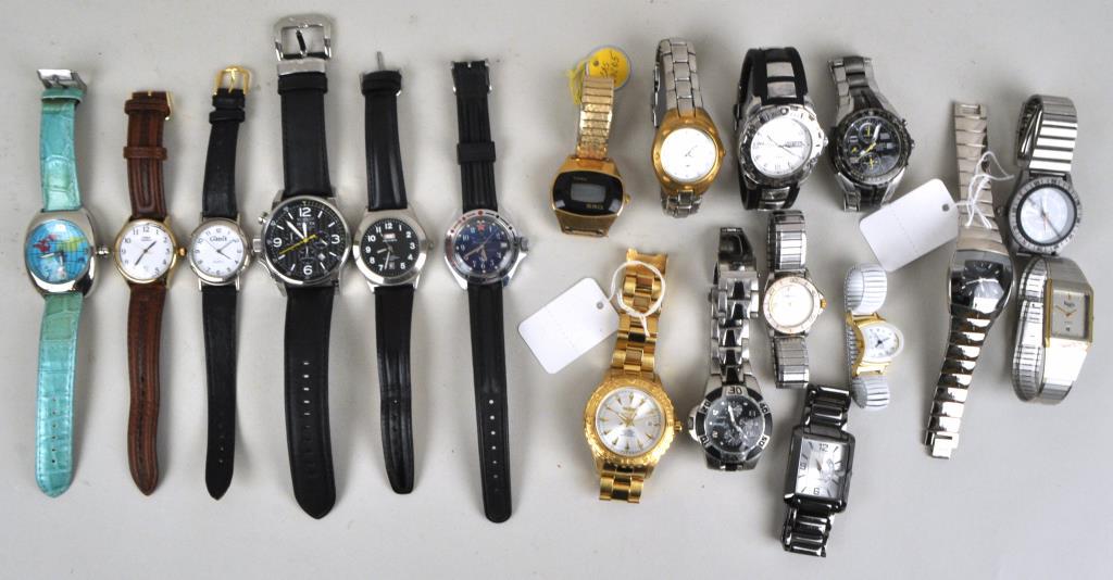 Large Lot Contemporary Wristwatches: including Invicta, Pulsar, Milan Invicta, Regis, Croton, Timex. Invicta , Timex Indiglo, Breil, Pulsar Chronograph 100m, Milan, Quartz Japan Movt, Charles Raymond, Ciprini, Geneva Quartz, Vremir (Russ