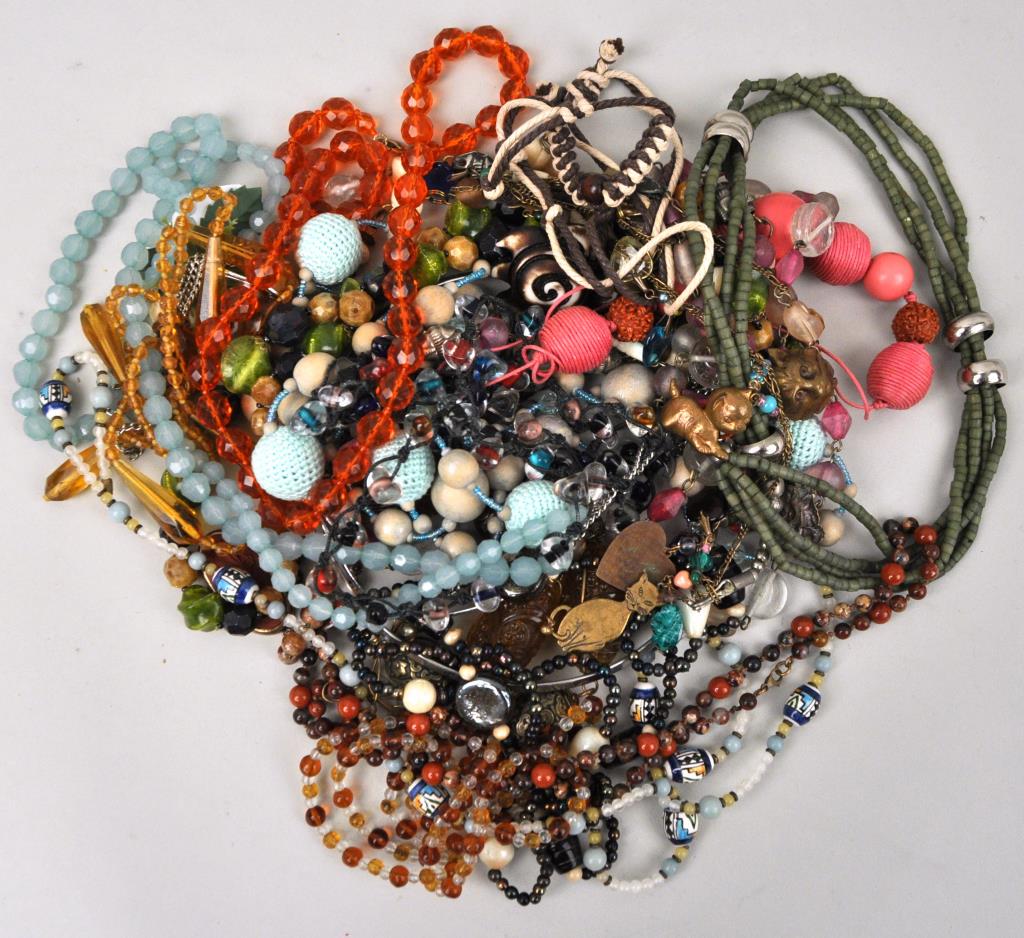 Discovery Group Costume Necklaces (1 of 3)