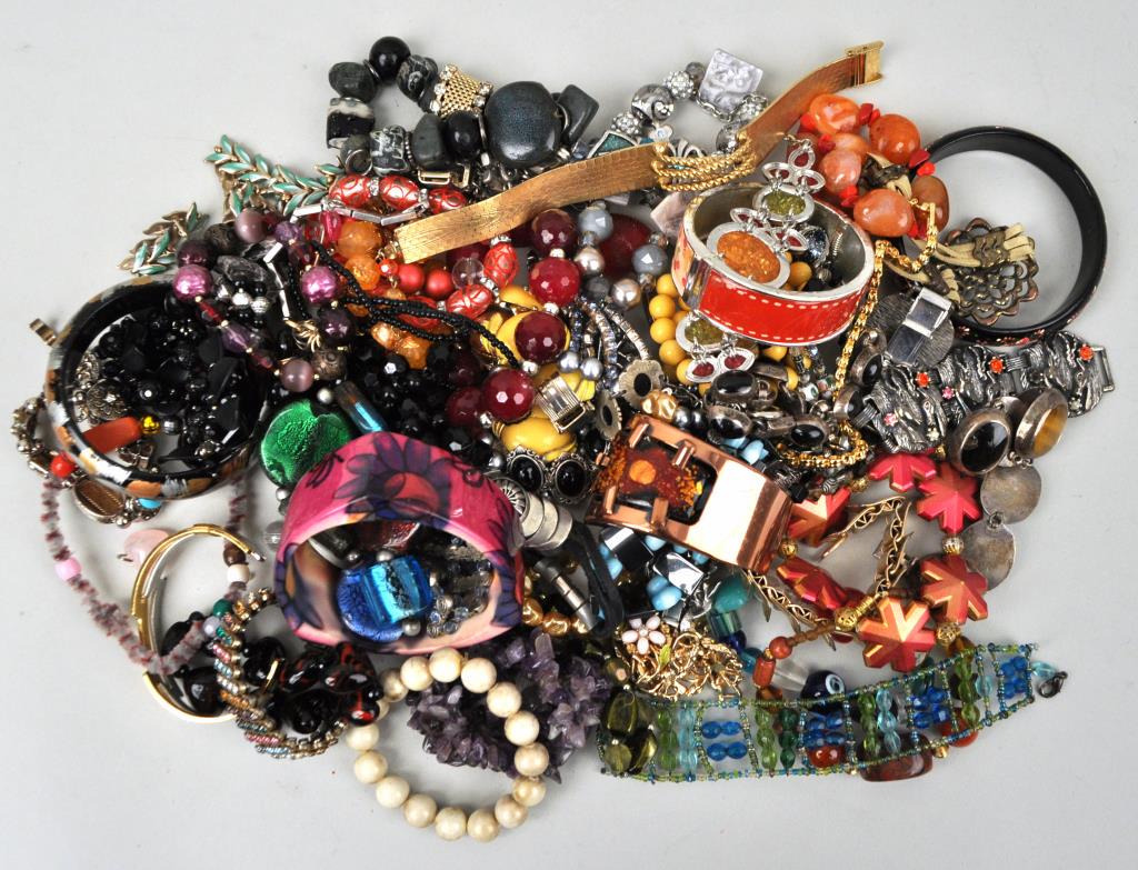 Discovery Group Costume Bracelets (1 of 4)