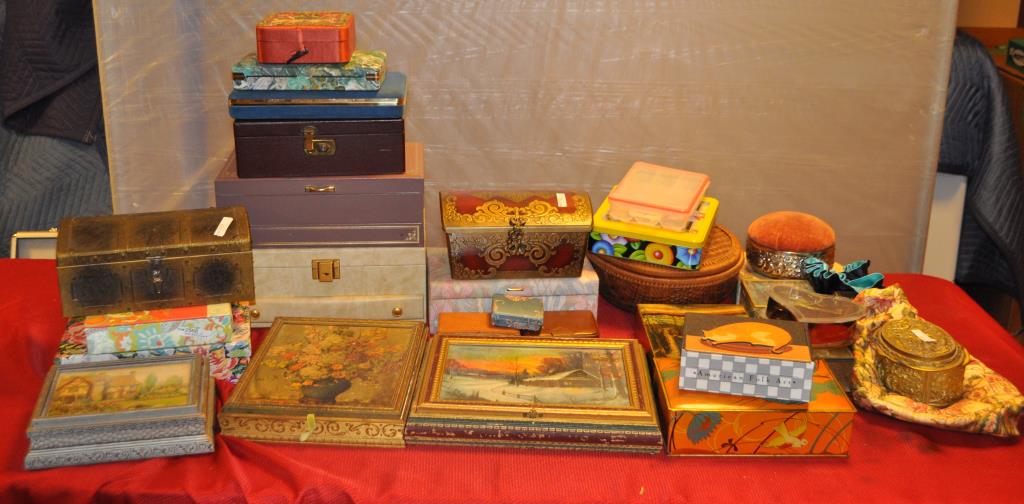 Large Lot of Various Jewelry Boxes (1 of 4)