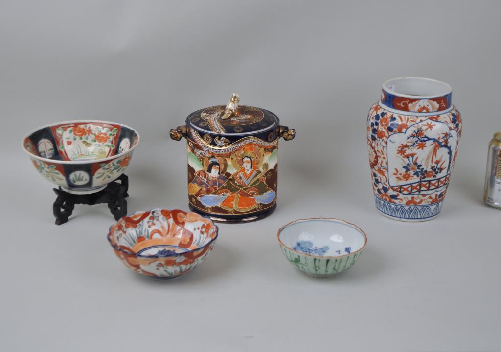 Group Five Assorted Asian Porcelain Wares (1 of 4)