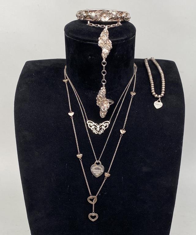 Group Four Tiffany & Co Sterling Jewelry Items (1 of 3)