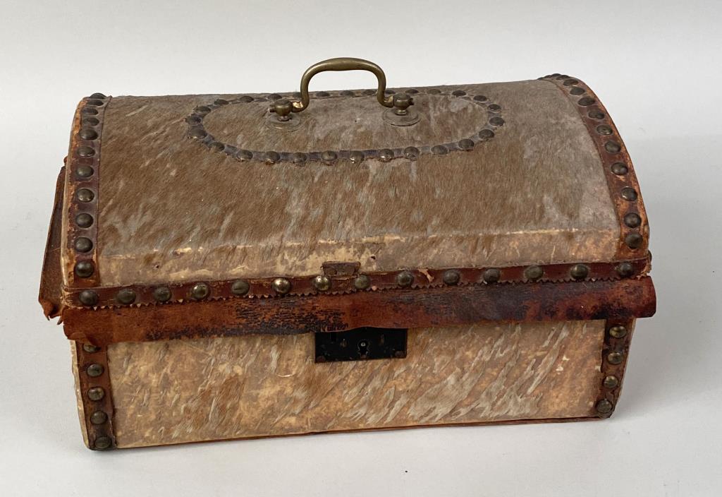 Hide Covered Dome Top Document Box, Boston (1 of 8)