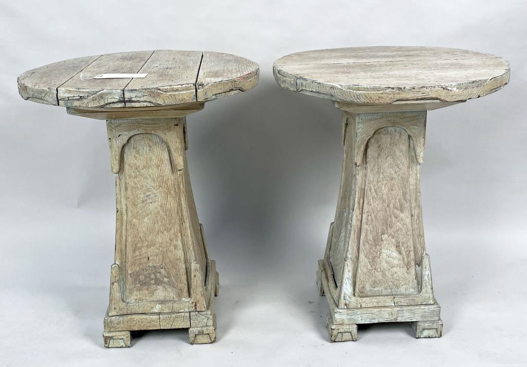 Pair Arts & Crafts Stained Oak Round Tables (1 of 5)