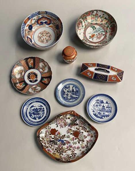 Group Asian Porcelain Accessory Wares (1 of 7)