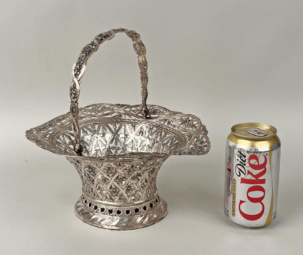 Continental Silver Swing Handle Basket (1 of 7)