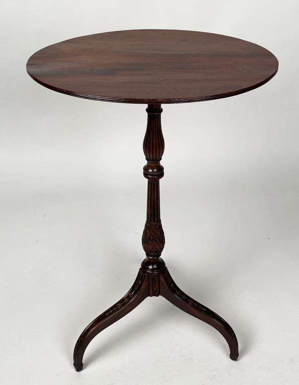 Fine George III Carved Oval Top Candlestand (1 of 7)