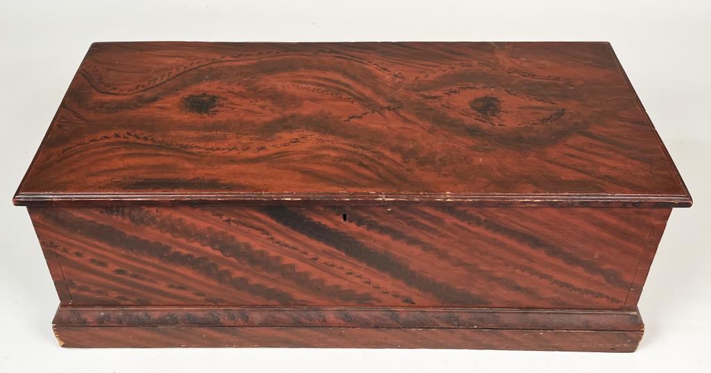 American Country Grain Painted Pine Blanket Chest (1 of 7)