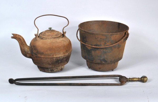 Group 3 Hearth Items Kettle, Tea Kettle, Tong: Group of 3 hearth items -- tea kettle, bucket/kettle and fireplace tong. From a New York gentleman.