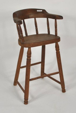 Childs Windsor High Chair: American country child's Windsor type high chair. 28" high, 16" wide, 10 1/2" deep.