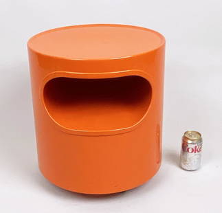 Gismondi for Artemide Orange Round Side Table: Giano Vano by Emma Gismondi Schweinberger rolling side table in orange plastic. 17 1/4" high, 15 1/2" diameter. Surface wear, crack to bottom of base, one wheel not seated tightly. Estate of Adolph S.