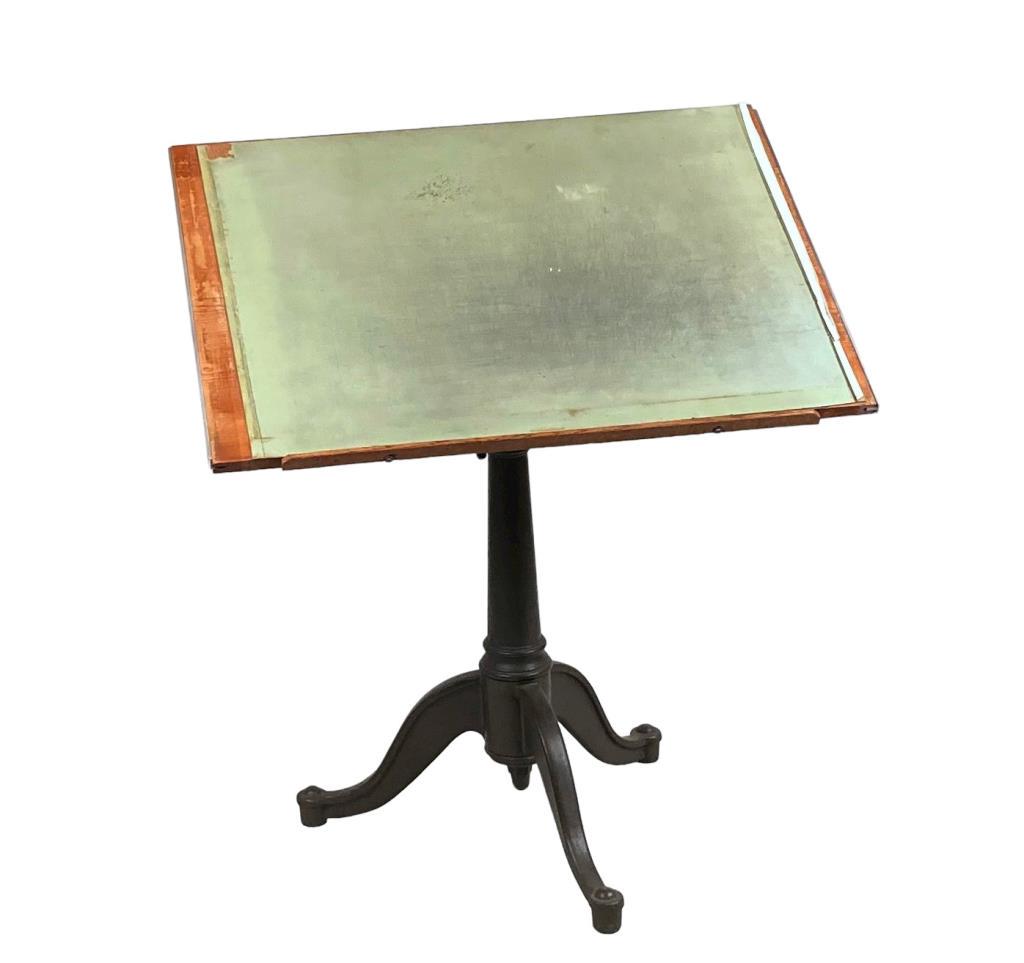 Adjustable Tilt Top Cast Iron Drafting Table Oct 18, 2022 Schwenke
