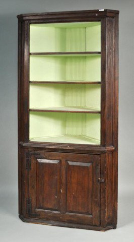 Southern Hard Pine Open Corner Cupboard: Chippendale carved hard pine open corner cupboard, with cornice molded top above fluted stiles, one drawer base, probably Southern, last quarter 18th century. 77 1/2" high, 39" wide, 19 1/2" deep.