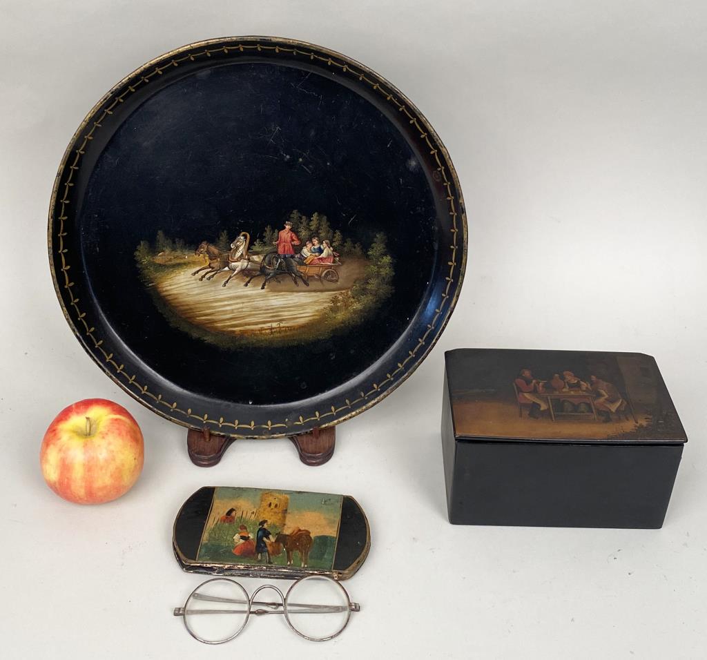 Russian Lacquer Box, Tray & Eyeglass Case (1 of 13)