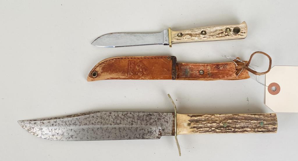 Two Vintage Stag Handled Sporting Knives (1 of 5)