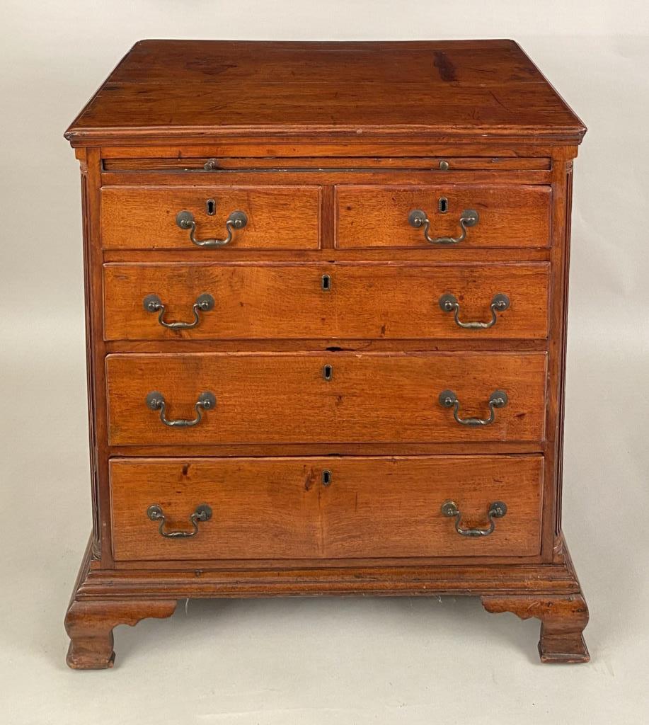 Small Documented Maryland Chippendale Walnut Chest (1 of 10)