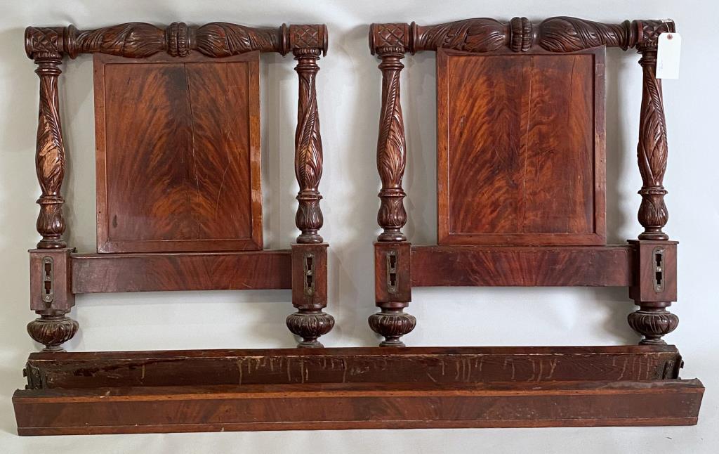 Colonial Acanthus Carved Mahogany Daybed: 36 3/4" high, 73 1/2" wide, 31 5/8" deep. Interior: 65 1/2" wide, 27 3/4" deep. Veneer wear, losses, age and use wear.