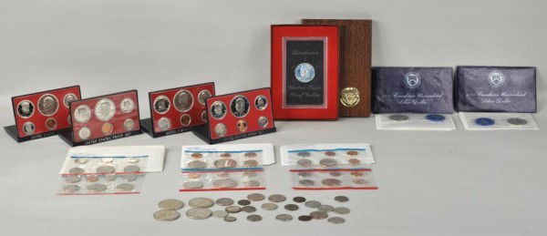 Nice Lot of U.S. Collectable Coins: Nice lot of United States collectable coins, comprising four (4) Morgan silver dollars, one proof "Brownplate" Eisenhower dollar, three (3) mint sets, four (4) proof sets, three (3) Indian Head cents,