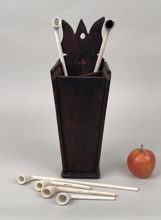 Antique English Oak Pipe Box, Six Clay Pipes (1 of 6)