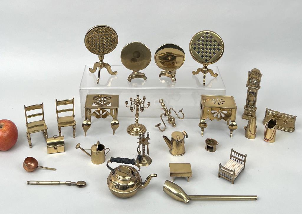 Estate Group Miniature Brass Furniture/Furnishings (1 of 8)