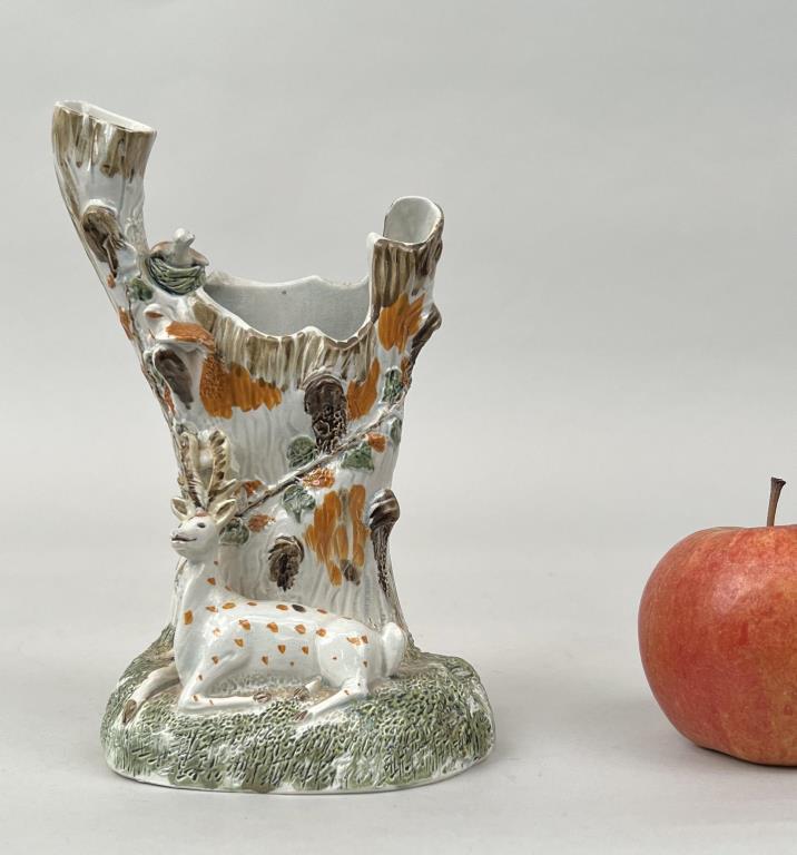 Prattware Spill Vase With Reclining Stag (1 of 8)