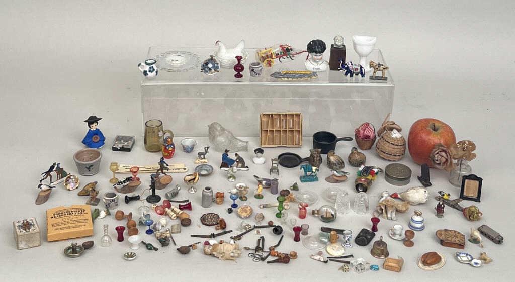 Diverse Estate Collection Various Miniature Items (1 of 10)